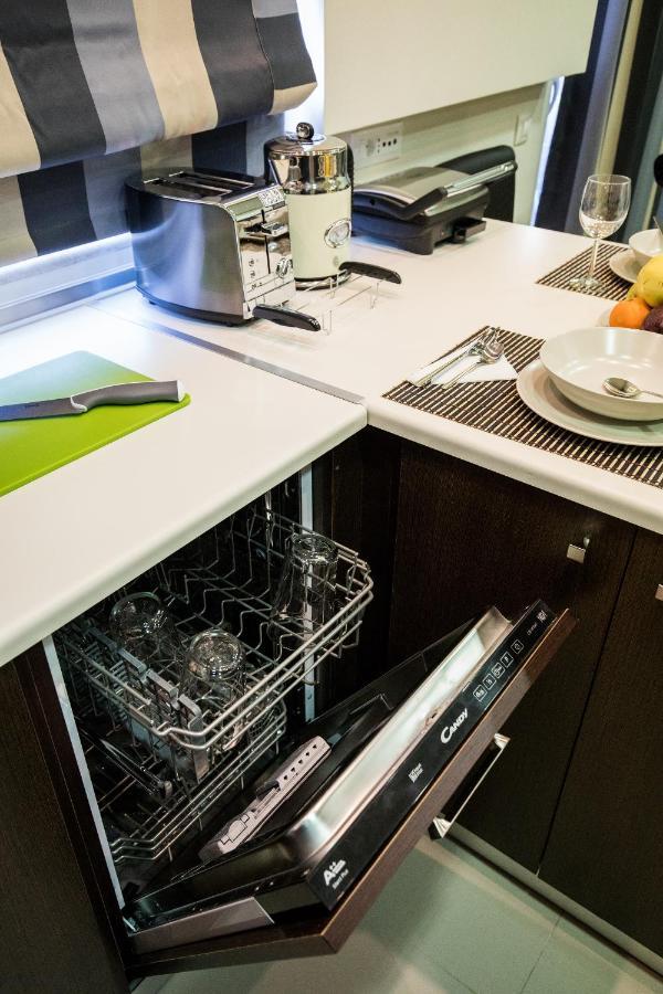 Apartament Rhodes *